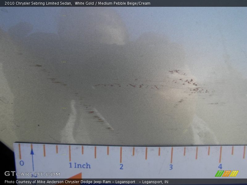 White Gold / Medium Pebble Beige/Cream 2010 Chrysler Sebring Limited Sedan