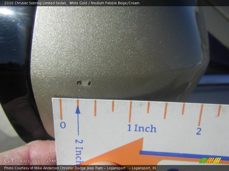 White Gold / Medium Pebble Beige/Cream 2010 Chrysler Sebring Limited Sedan