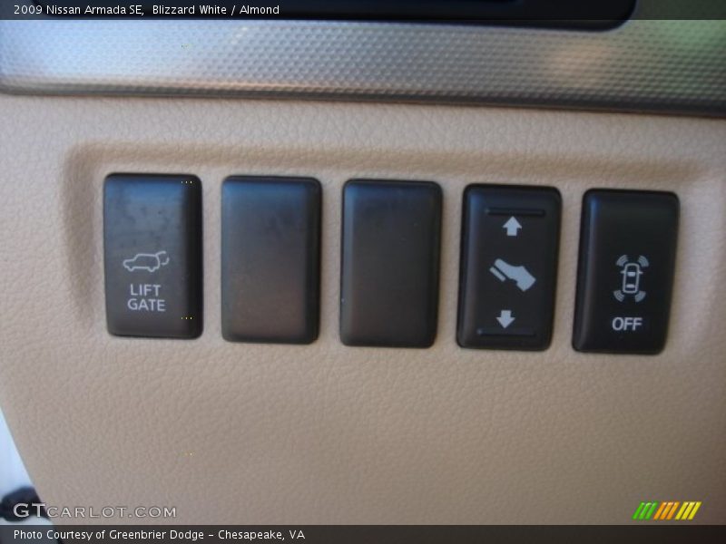Blizzard White / Almond 2009 Nissan Armada SE