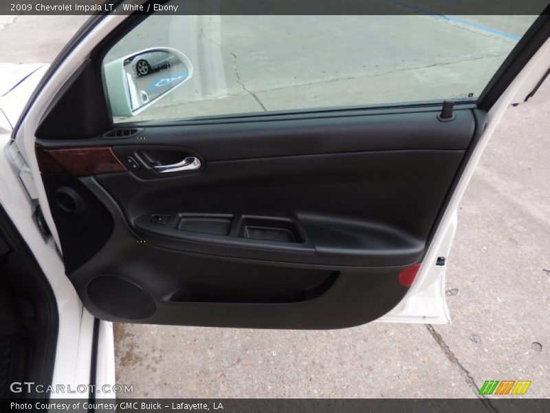 White / Ebony 2009 Chevrolet Impala LT