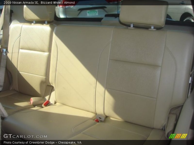 Blizzard White / Almond 2009 Nissan Armada SE