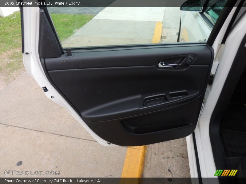 White / Ebony 2009 Chevrolet Impala LT