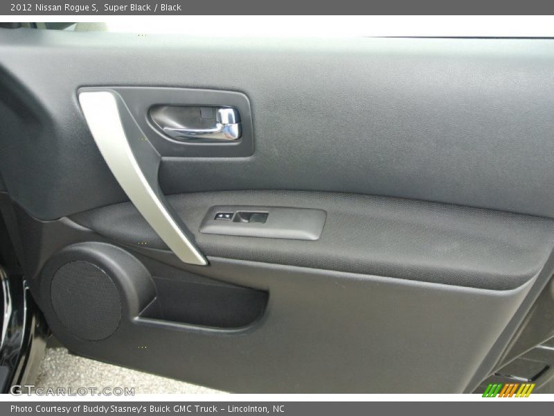 Super Black / Black 2012 Nissan Rogue S