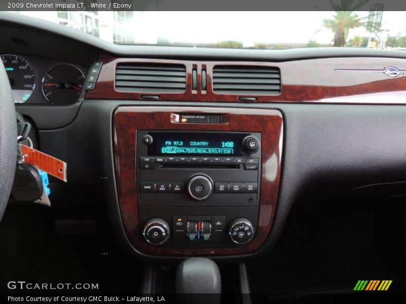 White / Ebony 2009 Chevrolet Impala LT