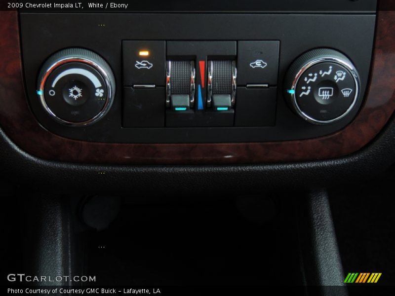 White / Ebony 2009 Chevrolet Impala LT