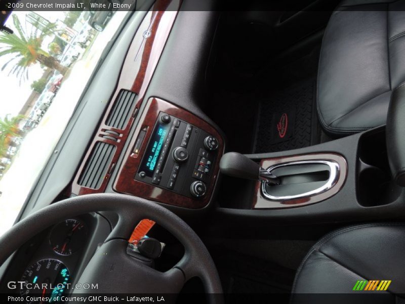 White / Ebony 2009 Chevrolet Impala LT