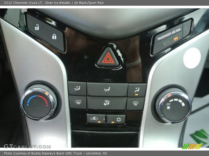 Silver Ice Metallic / Jet Black/Sport Red 2012 Chevrolet Cruze LT
