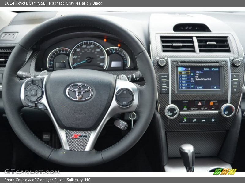 Magnetic Gray Metallic / Black 2014 Toyota Camry SE