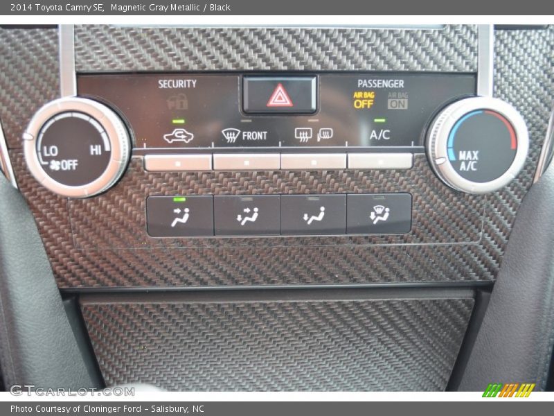 Magnetic Gray Metallic / Black 2014 Toyota Camry SE