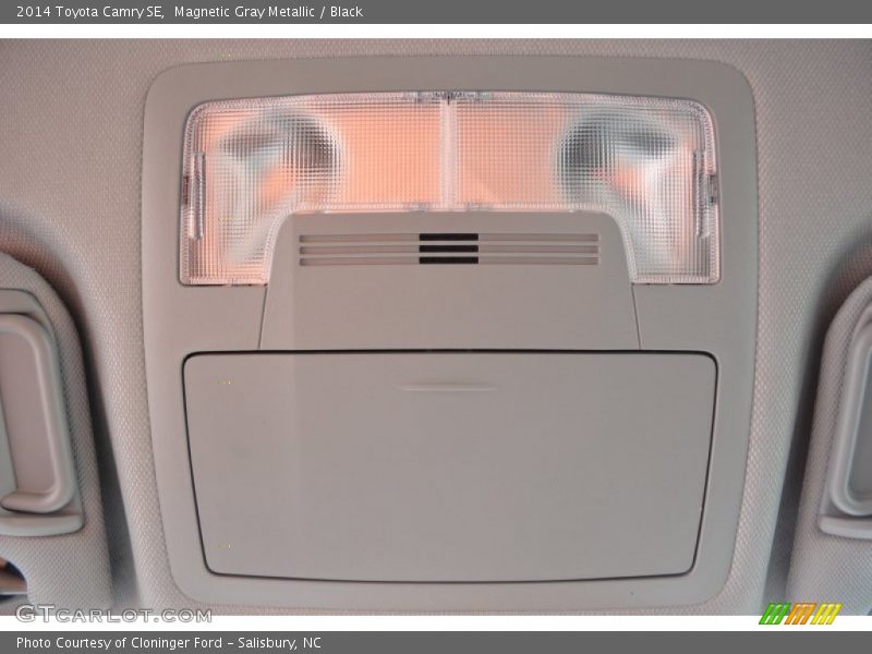 Magnetic Gray Metallic / Black 2014 Toyota Camry SE