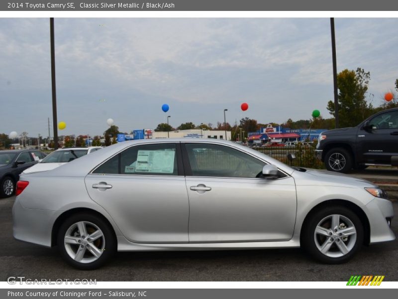 Classic Silver Metallic / Black/Ash 2014 Toyota Camry SE