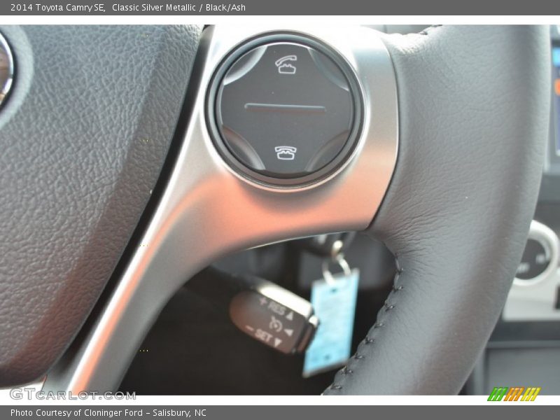 Classic Silver Metallic / Black/Ash 2014 Toyota Camry SE
