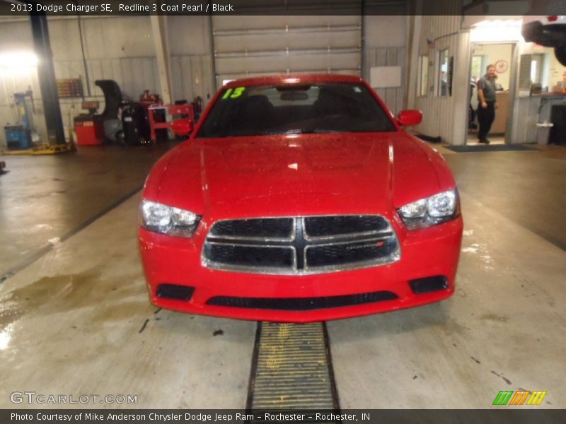 Redline 3 Coat Pearl / Black 2013 Dodge Charger SE