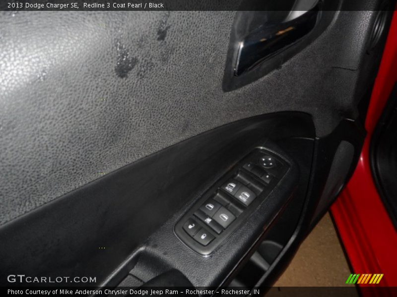 Redline 3 Coat Pearl / Black 2013 Dodge Charger SE