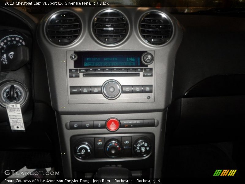 Silver Ice Metallic / Black 2013 Chevrolet Captiva Sport LS