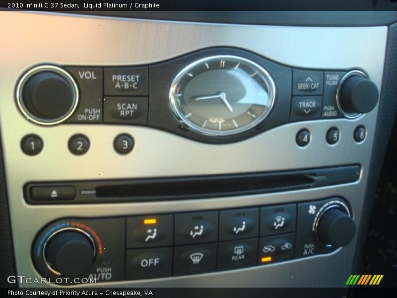 Liquid Platinum / Graphite 2010 Infiniti G 37 Sedan