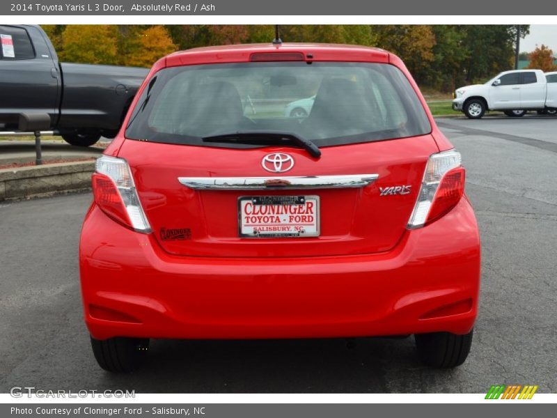 Absolutely Red / Ash 2014 Toyota Yaris L 3 Door