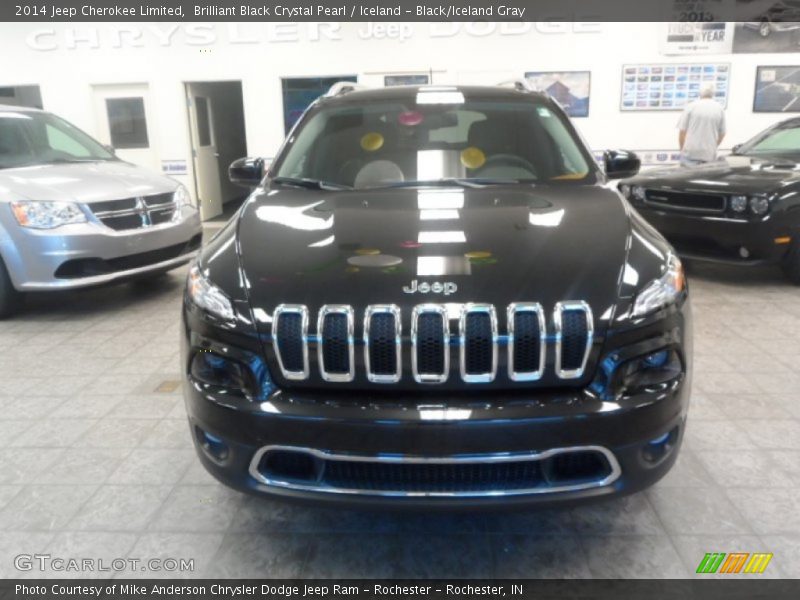 Brilliant Black Crystal Pearl / Iceland - Black/Iceland Gray 2014 Jeep Cherokee Limited