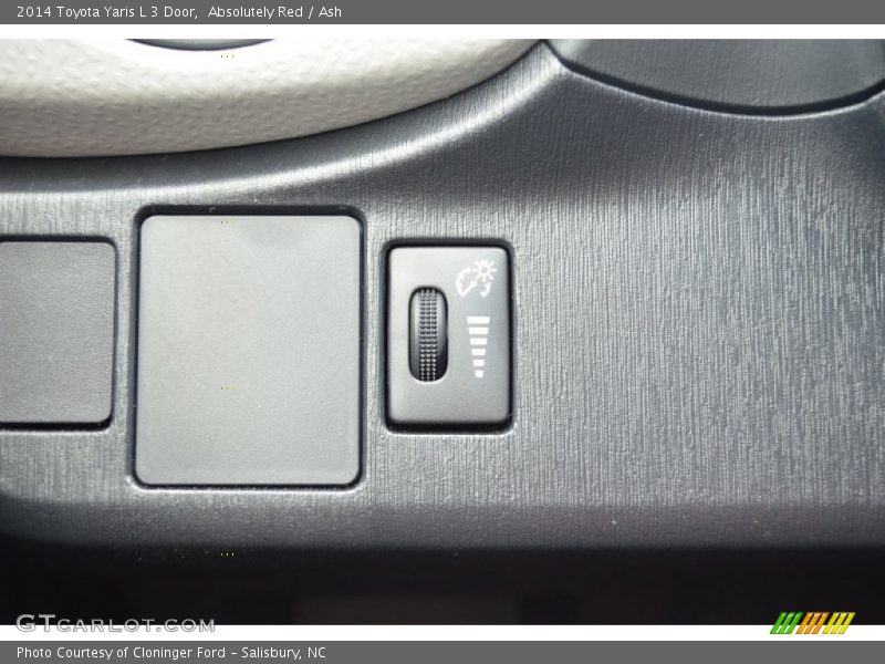 Absolutely Red / Ash 2014 Toyota Yaris L 3 Door