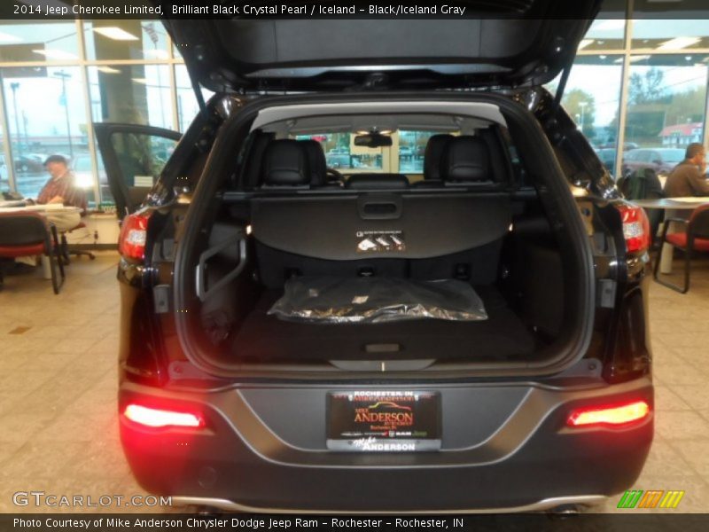 Brilliant Black Crystal Pearl / Iceland - Black/Iceland Gray 2014 Jeep Cherokee Limited