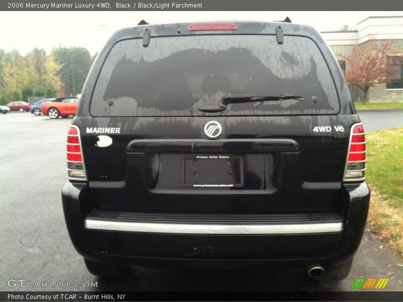 Black / Black/Light Parchment 2006 Mercury Mariner Luxury 4WD