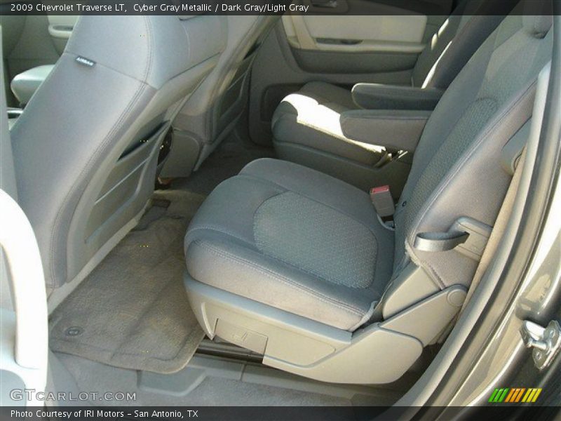 Cyber Gray Metallic / Dark Gray/Light Gray 2009 Chevrolet Traverse LT