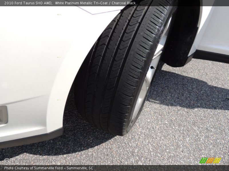 White Platinum Metallic Tri-Coat / Charcoal Black 2010 Ford Taurus SHO AWD