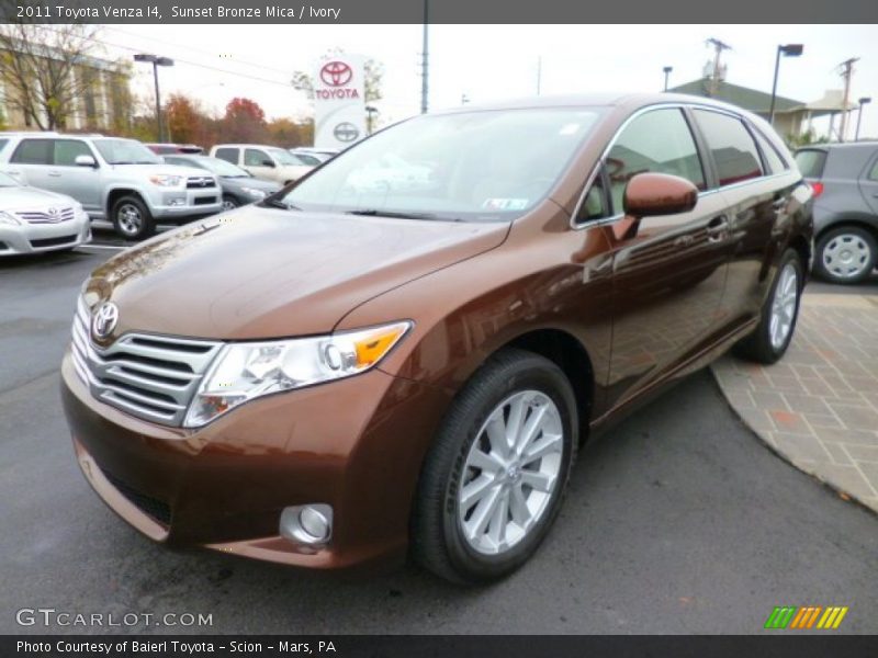 Sunset Bronze Mica / Ivory 2011 Toyota Venza I4