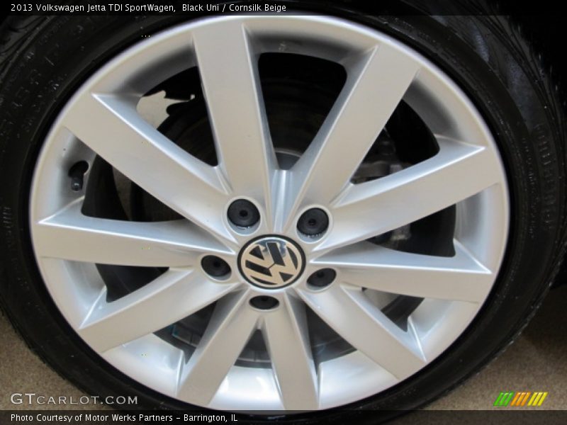 Black Uni / Cornsilk Beige 2013 Volkswagen Jetta TDI SportWagen