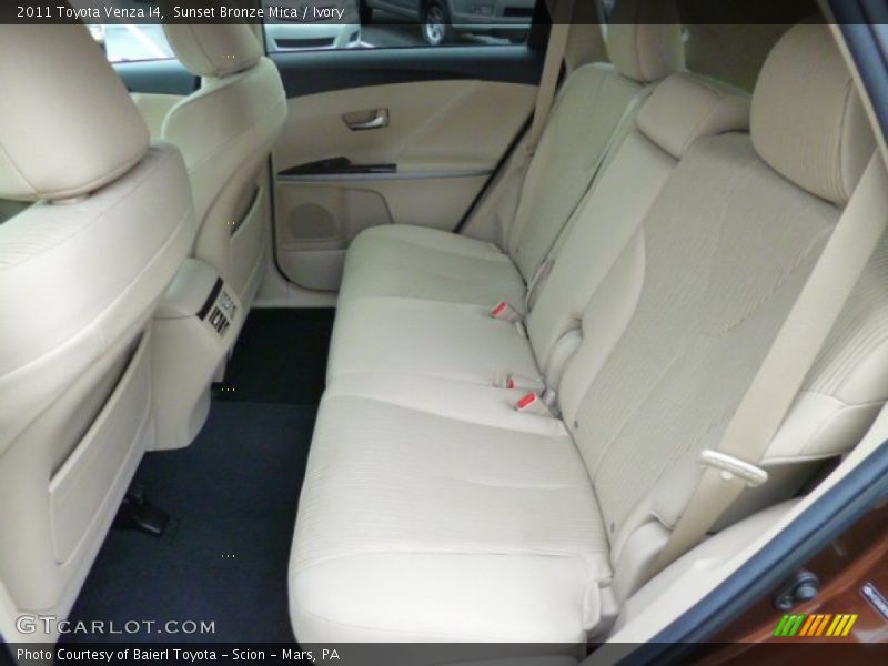 Sunset Bronze Mica / Ivory 2011 Toyota Venza I4
