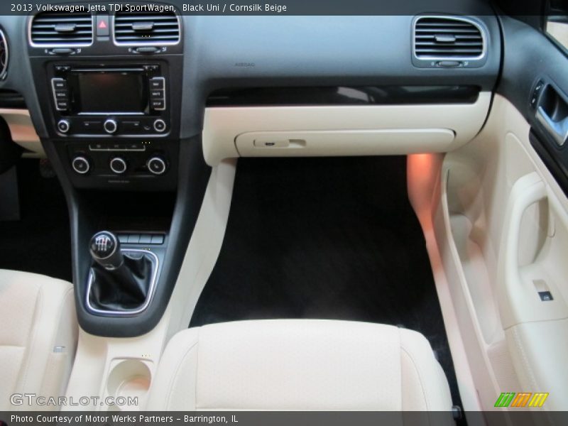 Black Uni / Cornsilk Beige 2013 Volkswagen Jetta TDI SportWagen