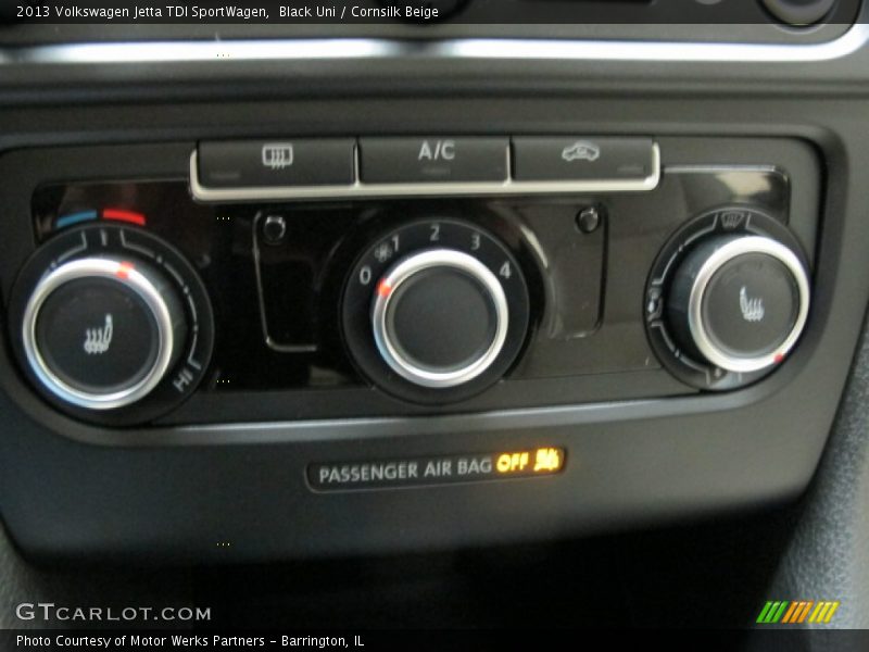 Black Uni / Cornsilk Beige 2013 Volkswagen Jetta TDI SportWagen