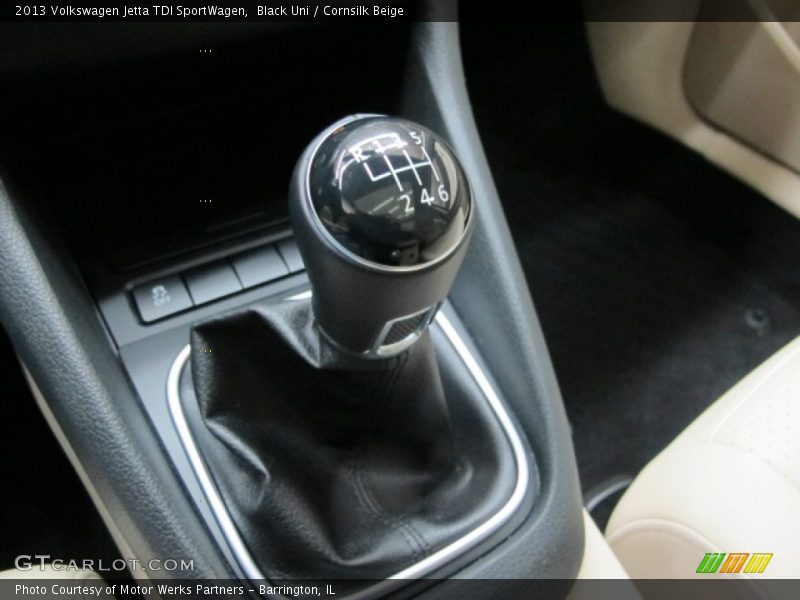 Black Uni / Cornsilk Beige 2013 Volkswagen Jetta TDI SportWagen