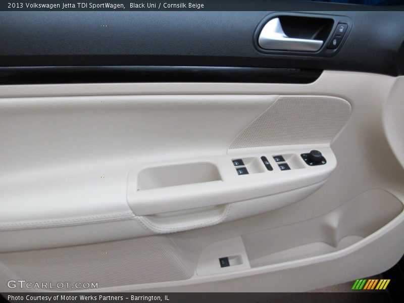 Black Uni / Cornsilk Beige 2013 Volkswagen Jetta TDI SportWagen