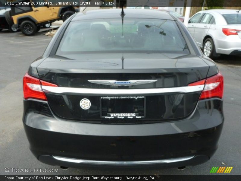 Brilliant Black Crystal Pearl / Black 2011 Chrysler 200 Limited