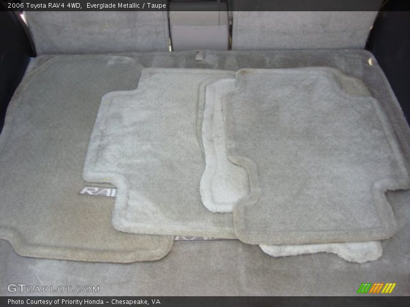 Everglade Metallic / Taupe 2006 Toyota RAV4 4WD