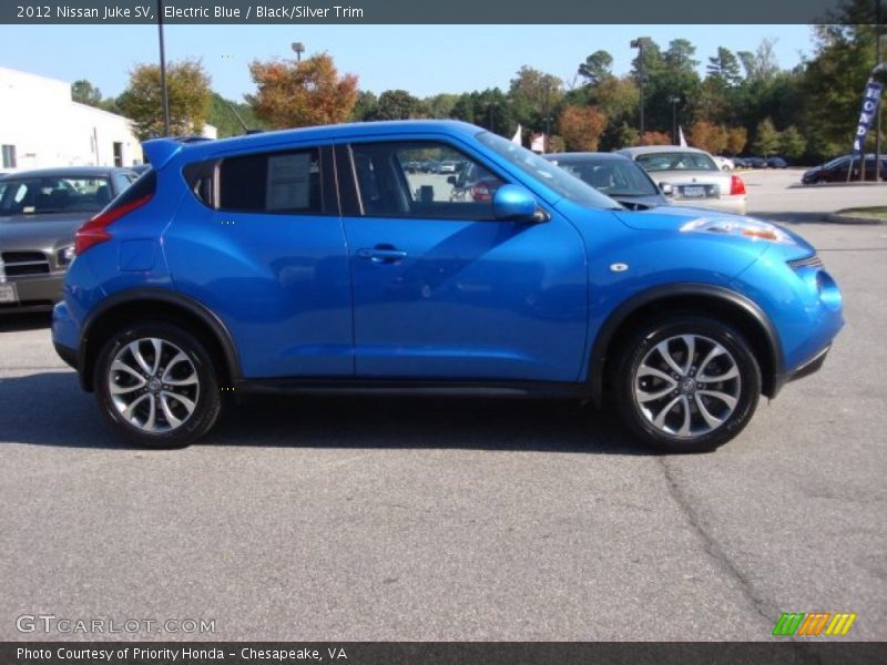 Electric Blue / Black/Silver Trim 2012 Nissan Juke SV
