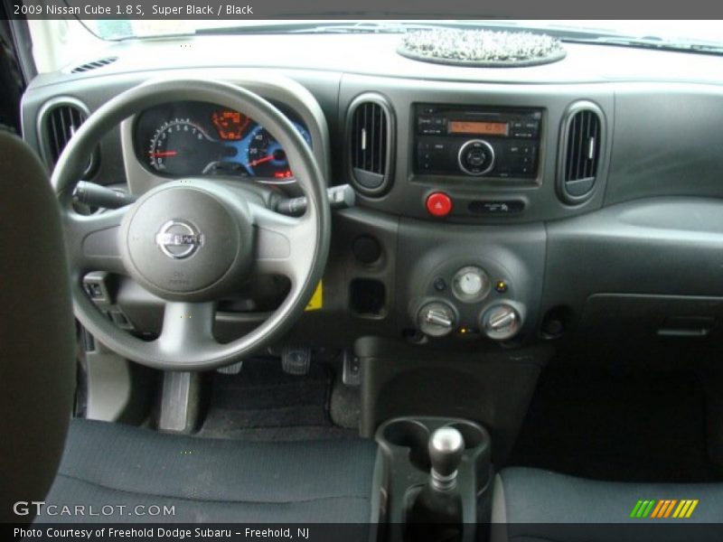 Super Black / Black 2009 Nissan Cube 1.8 S