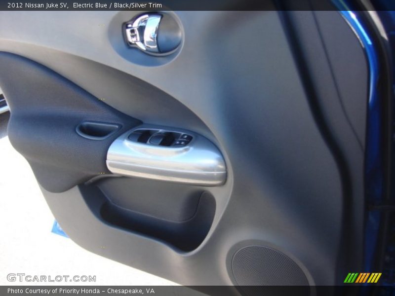 Electric Blue / Black/Silver Trim 2012 Nissan Juke SV