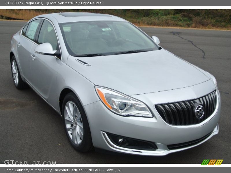 Front 3/4 View of 2014 Regal FWD