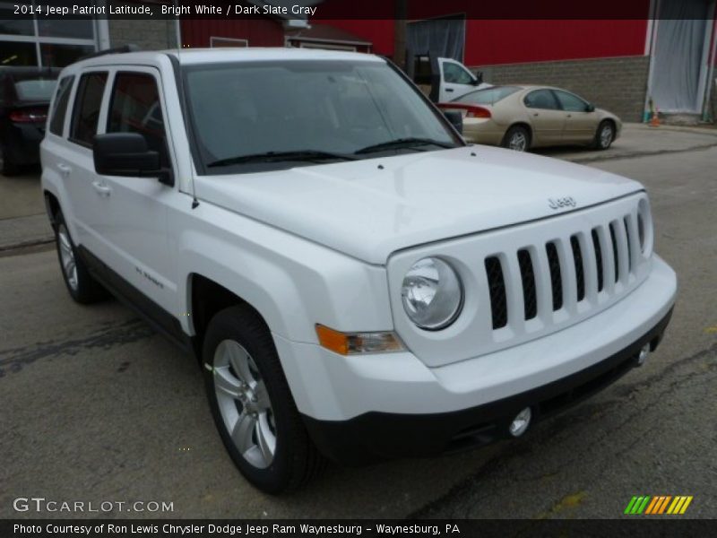 Bright White / Dark Slate Gray 2014 Jeep Patriot Latitude