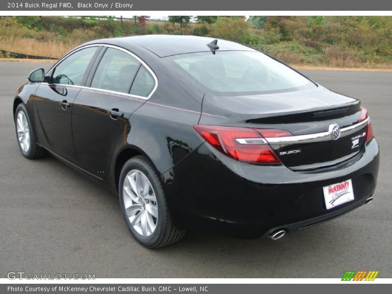 Black Onyx / Ebony 2014 Buick Regal FWD