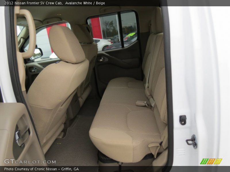 Avalanche White / Beige 2012 Nissan Frontier SV Crew Cab
