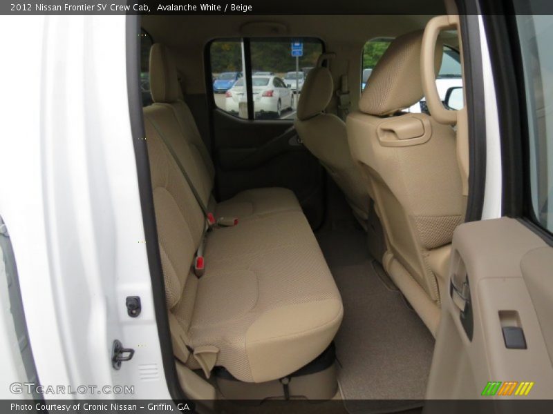 Avalanche White / Beige 2012 Nissan Frontier SV Crew Cab