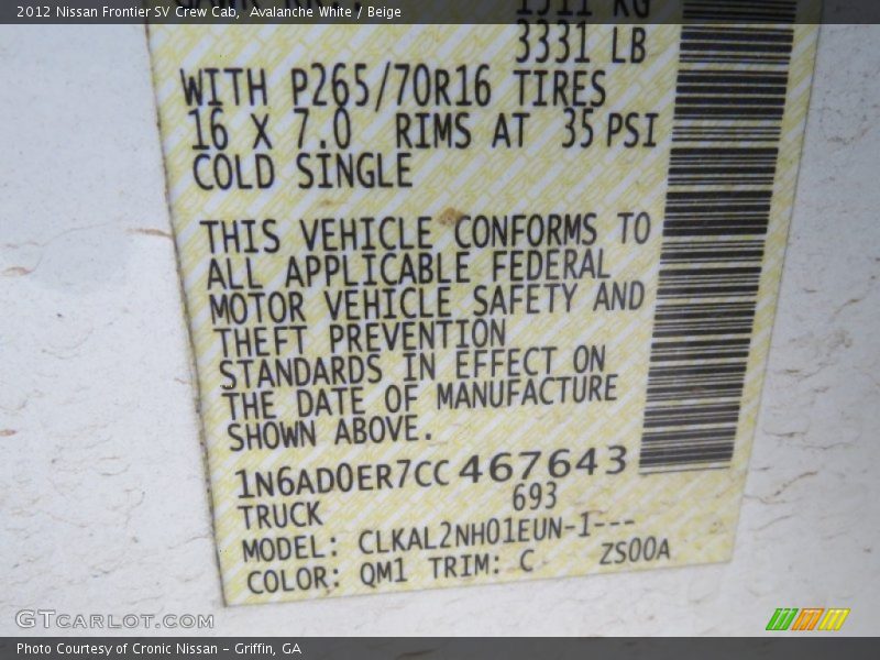 Avalanche White / Beige 2012 Nissan Frontier SV Crew Cab
