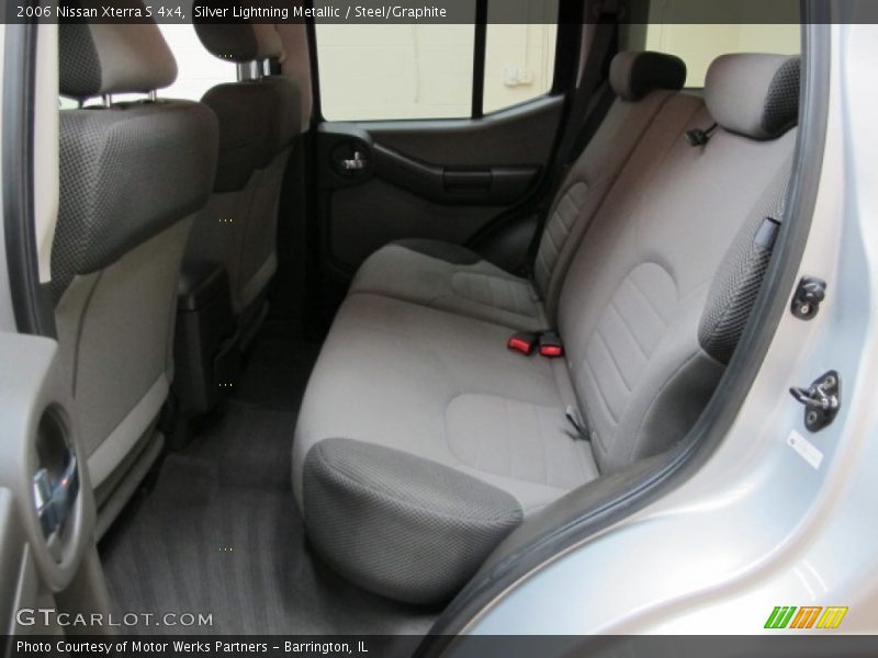 Silver Lightning Metallic / Steel/Graphite 2006 Nissan Xterra S 4x4