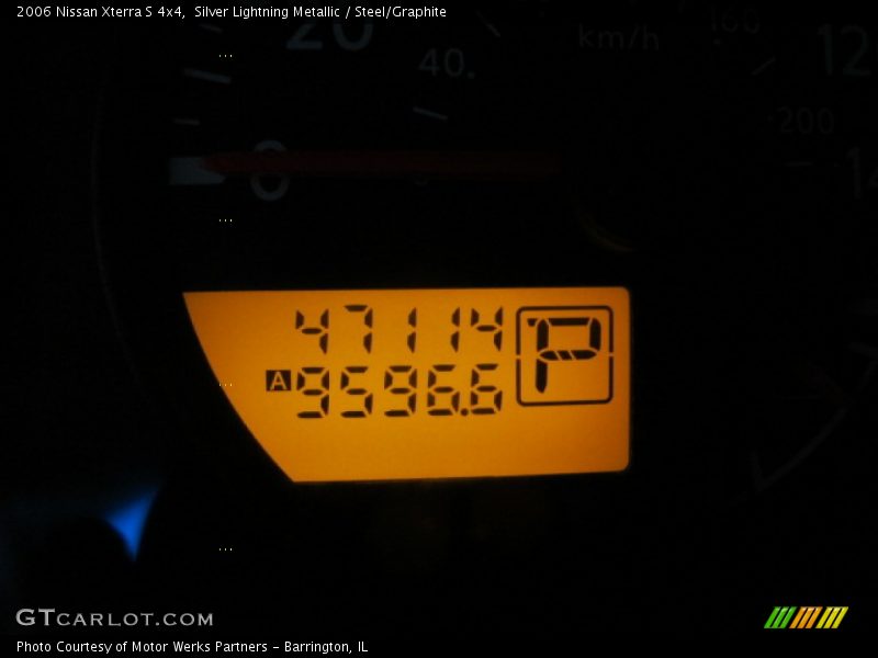 Silver Lightning Metallic / Steel/Graphite 2006 Nissan Xterra S 4x4
