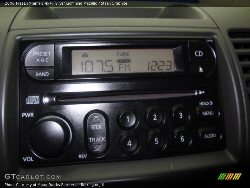 Silver Lightning Metallic / Steel/Graphite 2006 Nissan Xterra S 4x4