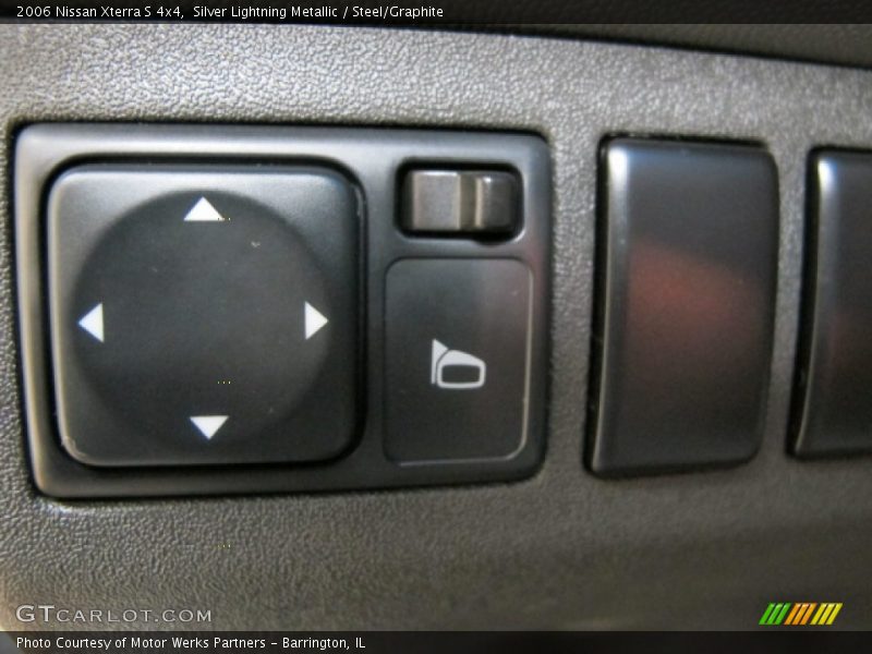 Silver Lightning Metallic / Steel/Graphite 2006 Nissan Xterra S 4x4