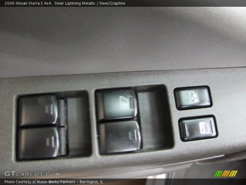 Silver Lightning Metallic / Steel/Graphite 2006 Nissan Xterra S 4x4